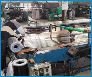 cutting rubber sheet