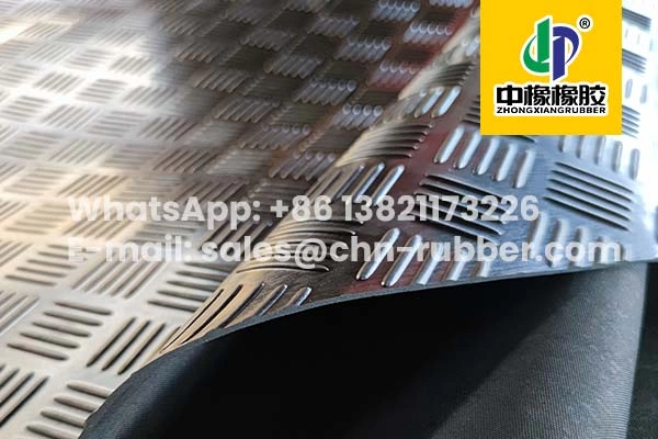 lencol emborrachado para piso