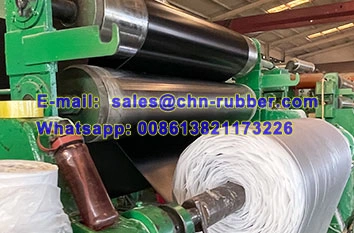 Black EPDM Gasket Roll Factory Display Heavy-duty black EPDM gasket roll with a smooth finish surface showcasing precise thickness uniformity for industrial outdoor sealing.