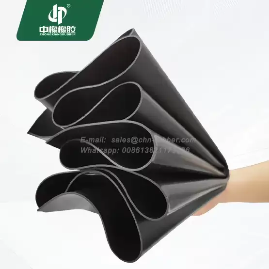 Hardness 55 Black CR rubber sheeting roll 1.35 gravity
