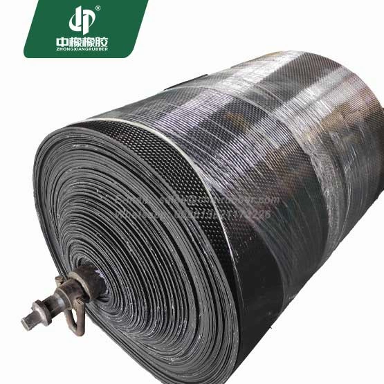 Cattle Cubicle Mats in Roll Form | Hammer-Shaped Anti-Slip Surface